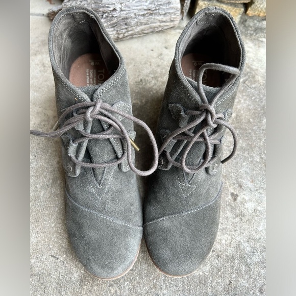 Toms olive green lace up suede ankle women’s boots NWOB Sz-9. F - Picture 9 of 12